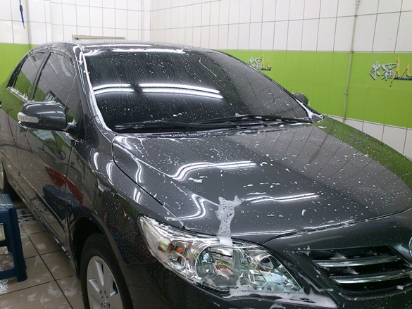 杜邦鍍膜洗車