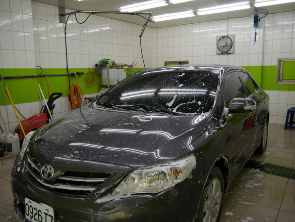 類玻璃素鍍膜的洗車照片