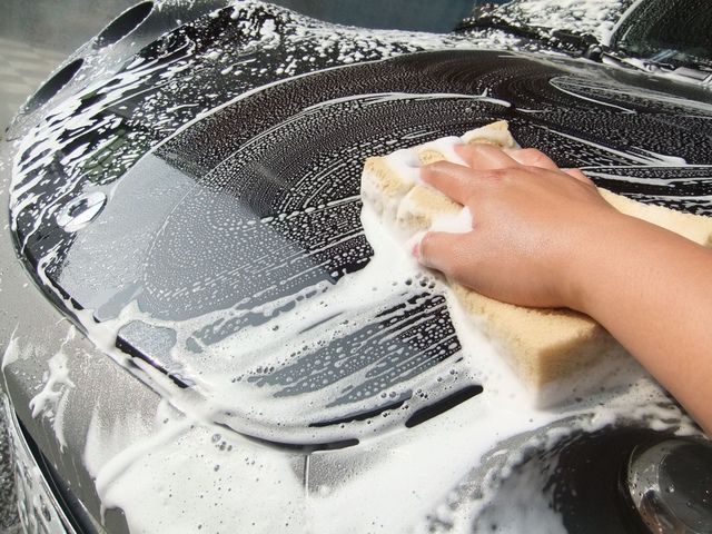 泡沫洗車