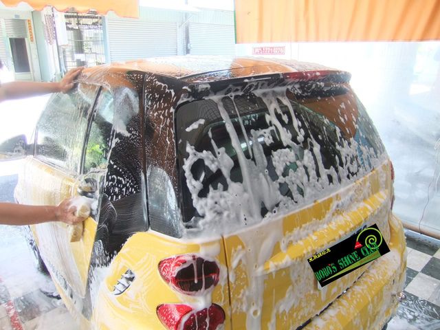 新車洗車
